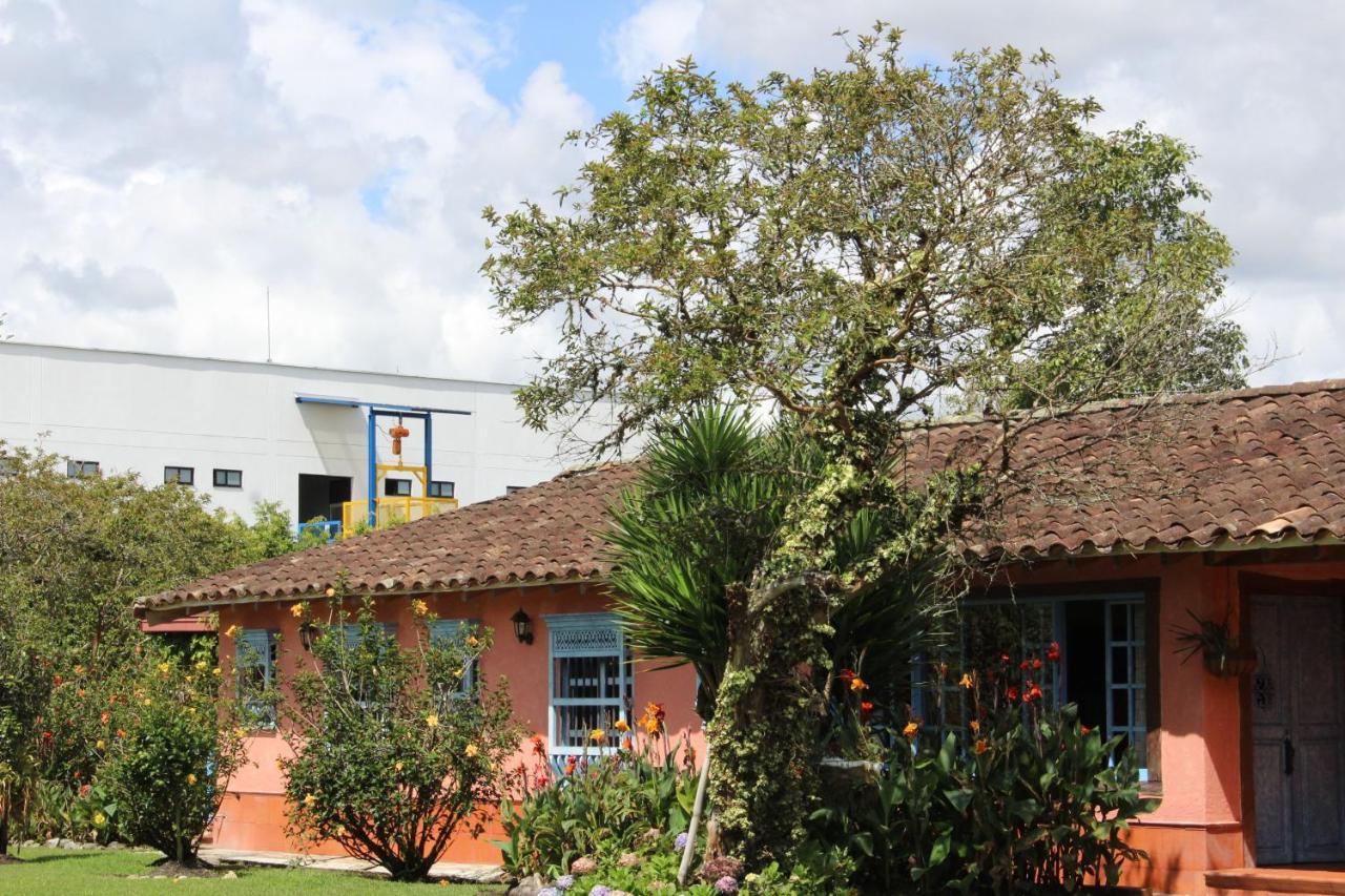 Ecohotel La Masia Llanogrande  Exterior photo